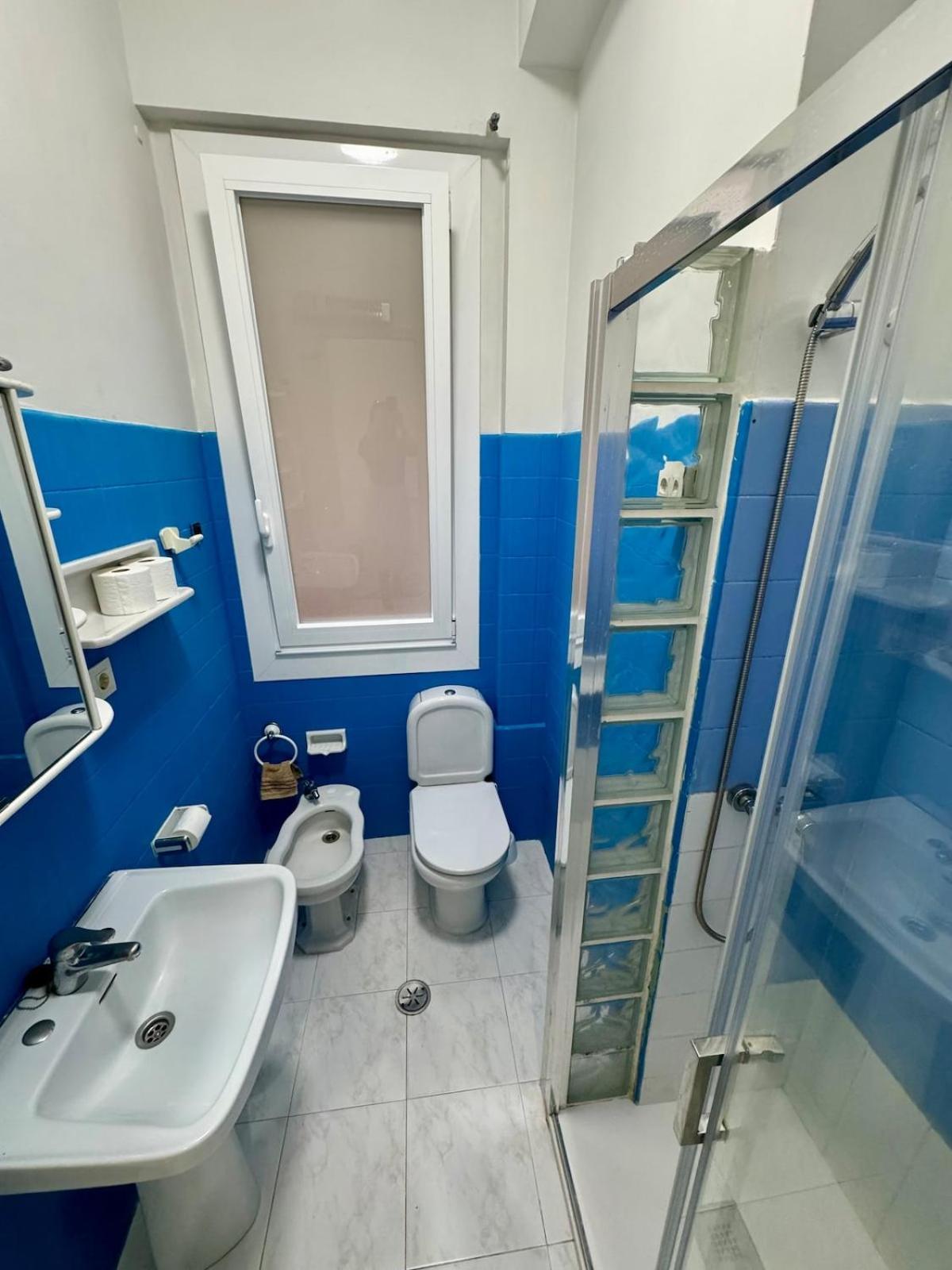 Centro Peatonal 5 Habitaciones Con Balcon Apartamento Vigo