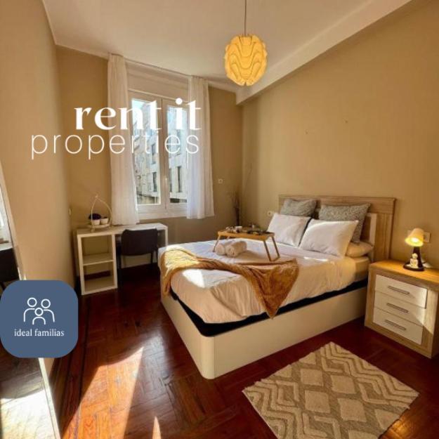 Apartamento Centro Peatonal 5 Habitaciones Con Balcon Vigo